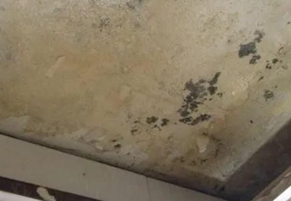青秀阳台漏水维修公司分享下青秀卫生间渗水维修需要注意哪些问题。